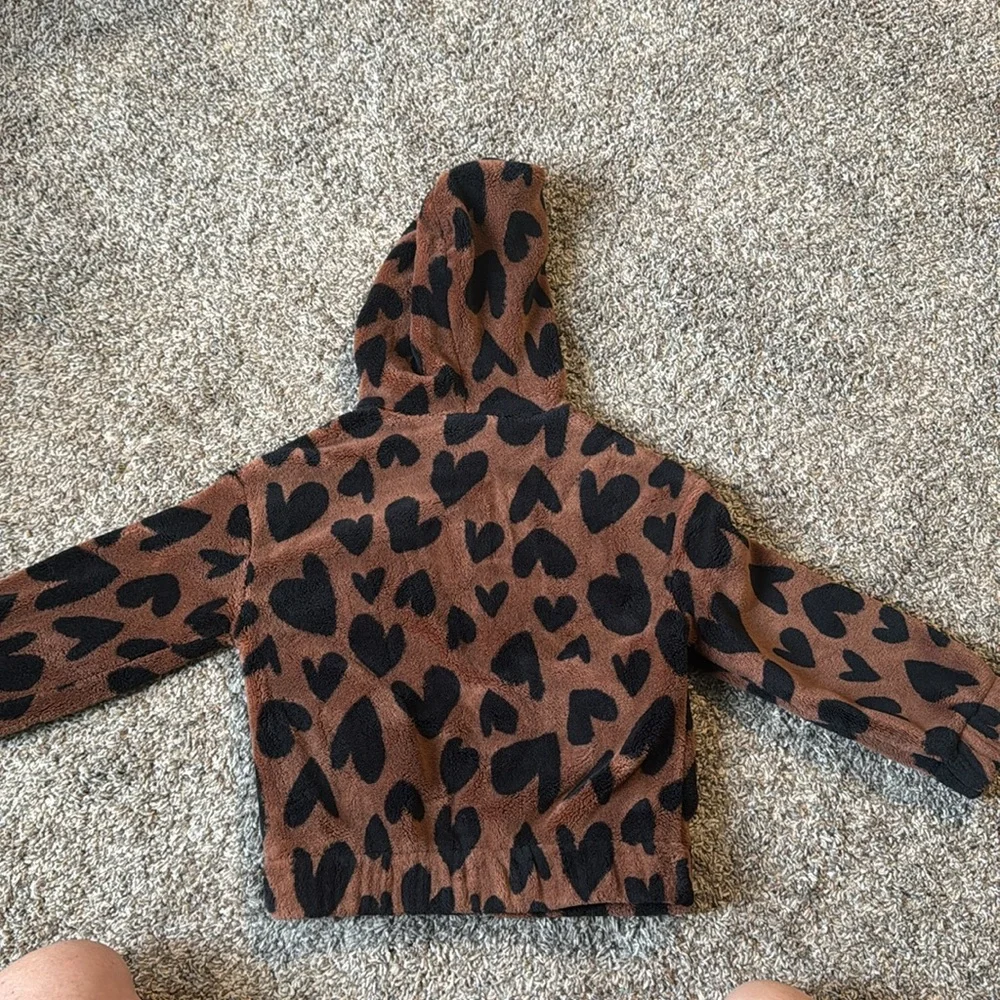 2/$10 4T Cozy Brown Heart-Patterned Kids Jacket